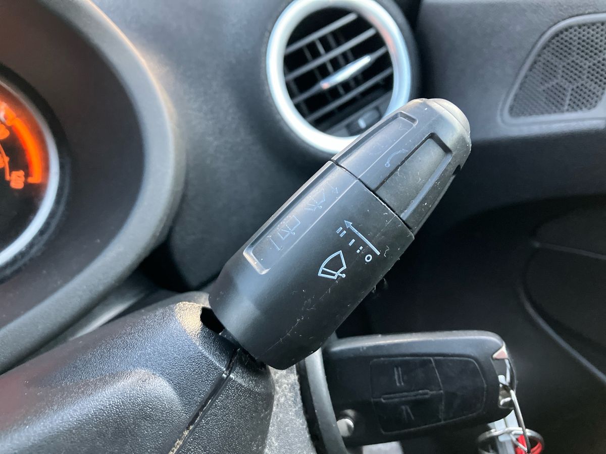 Used Vauxhall Corsa 2013 for sale - 76931808: Photo 22