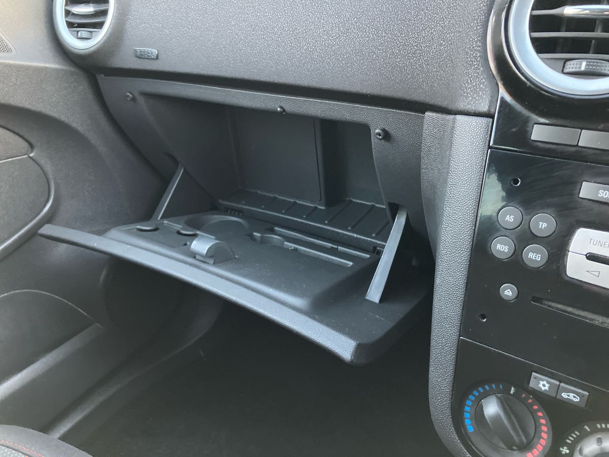 Used Vauxhall Corsa 2013 for sale - 76931808: Photo 28