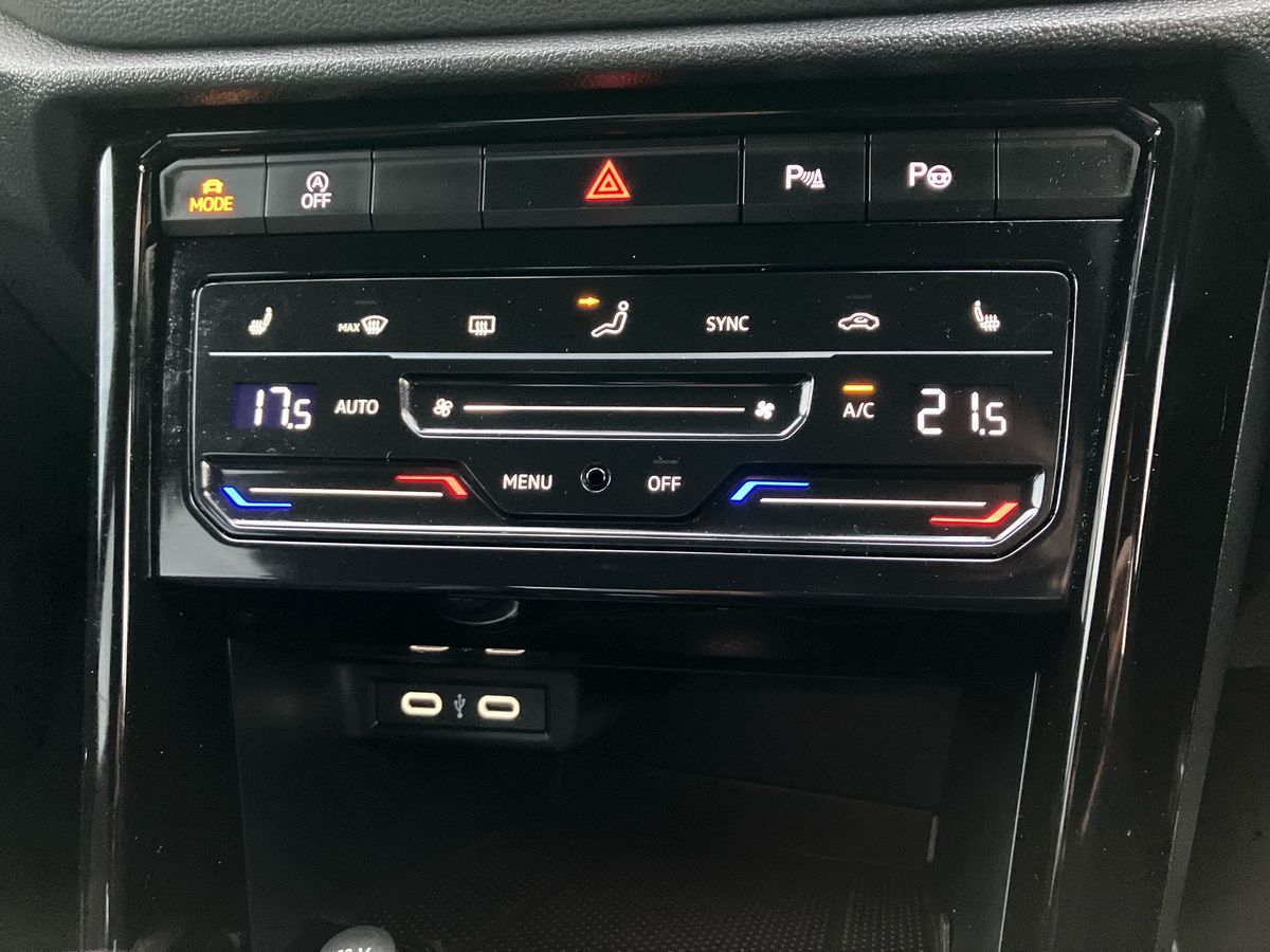 Used Volkswagen T-Roc 2023 for sale - 76919310: Photo 12