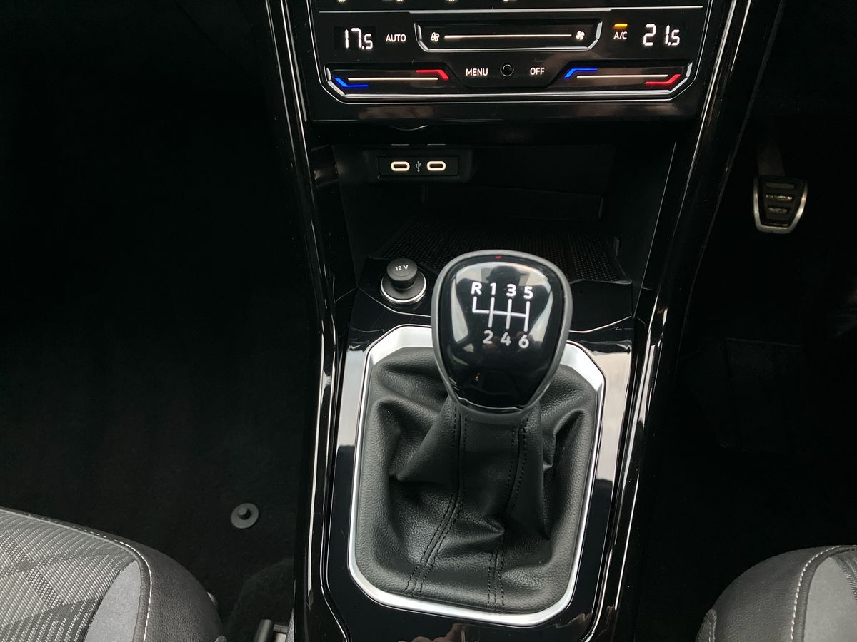 Used Volkswagen T-Roc 2023 for sale - 76919310: Photo 17