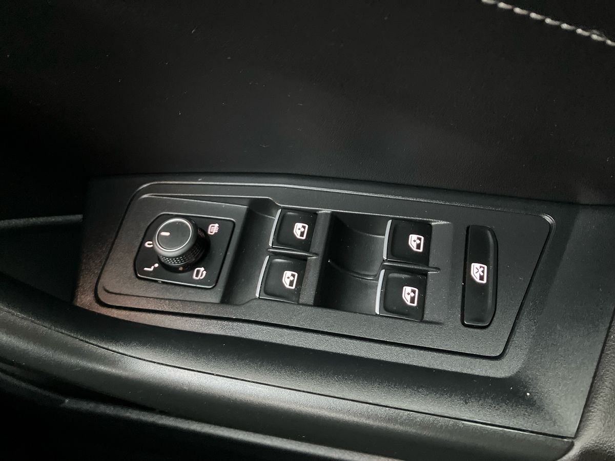 Used Volkswagen T-Roc 2023 for sale - 76919310: Photo 18