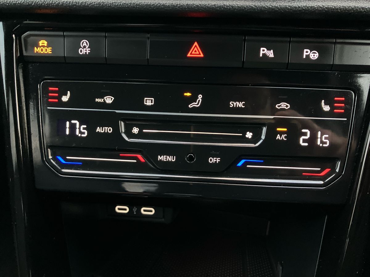 Used Volkswagen T-Roc 2023 for sale - 76919310: Photo 26