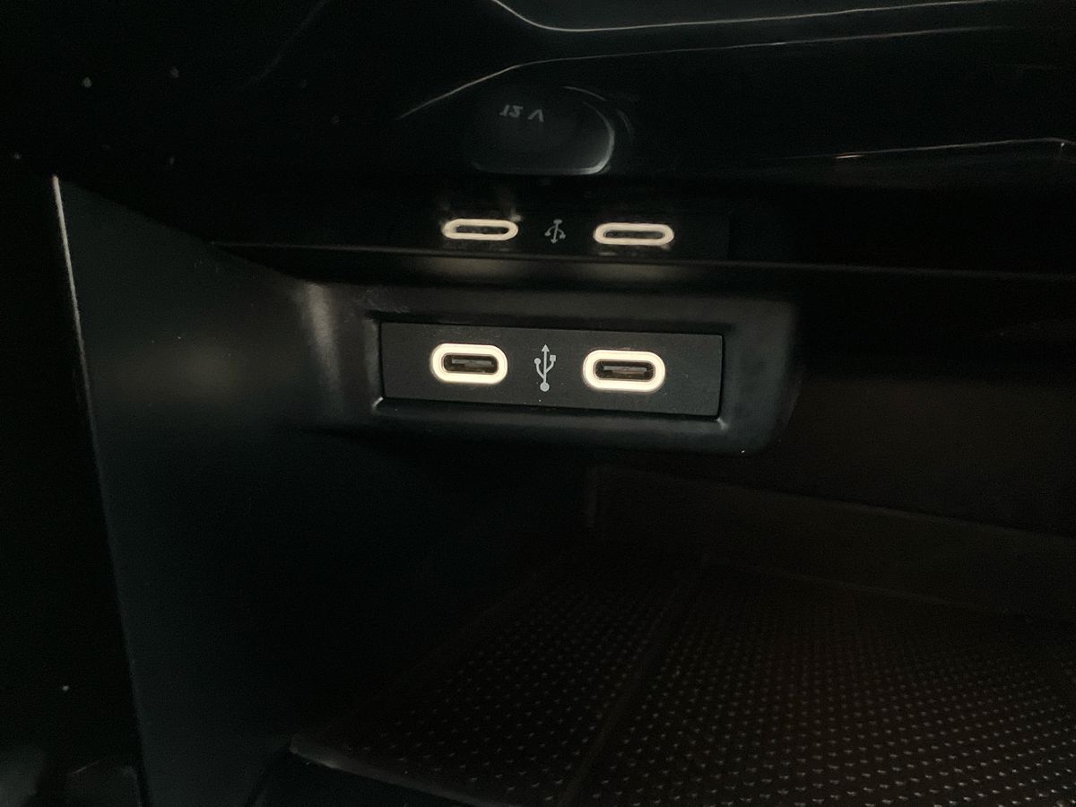 Used Volkswagen T-Roc 2023 for sale - 76919310: Photo 27