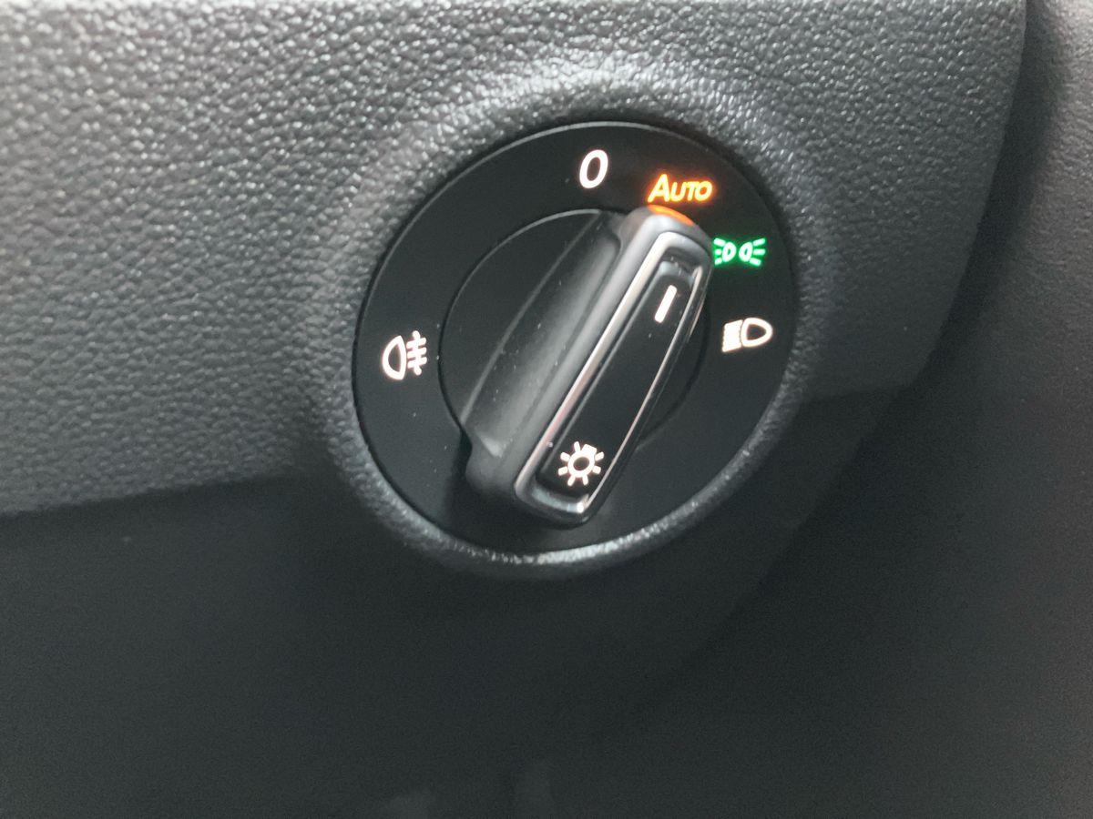 Used Volkswagen T-Roc 2023 for sale - 76919310: Photo 31