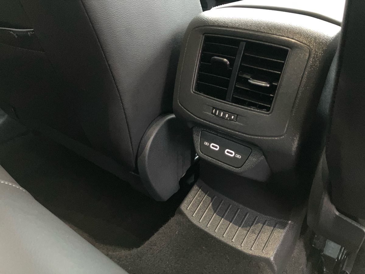 Used Volkswagen T-Roc 2023 for sale - 76919310: Photo 38