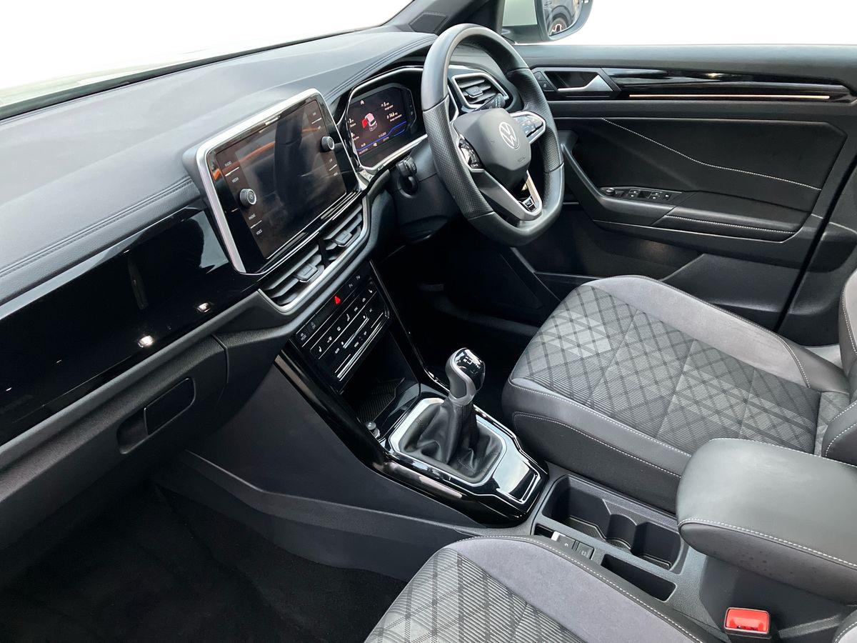 Used Volkswagen T-Roc 2023 for sale - 76919310: Photo 6