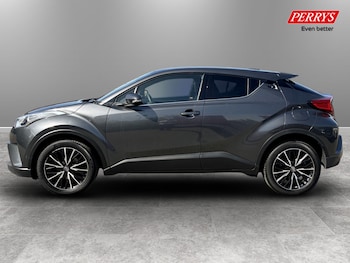 Used Toyota C-HR 2018 for sale - 79467382: Photo