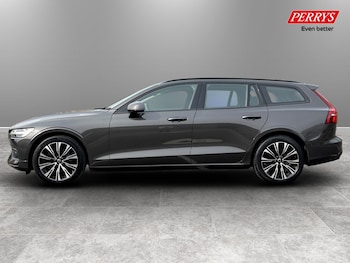 Used Volvo V60 2023 for sale - 77980436: Photo