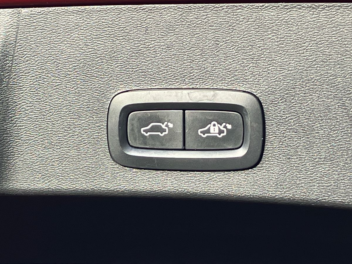 Used Volvo XC40 2018 for sale - 76565854: Photo 27