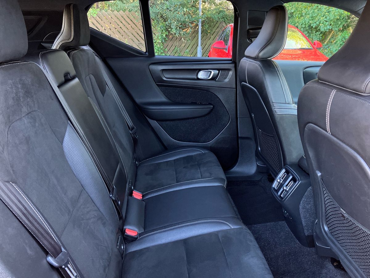 Used Volvo XC40 2018 for sale - 76565854: Photo 31