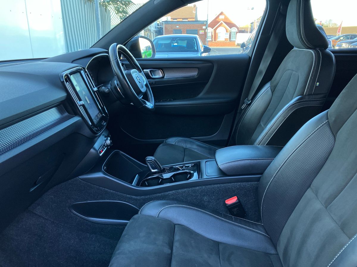 Used Volvo XC40 2018 for sale - 76565854: Photo 32