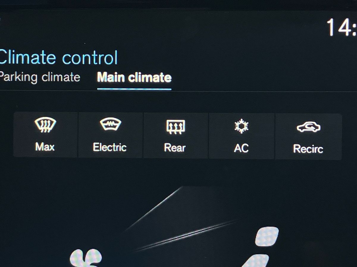 Used Volvo XC40 2018 for sale - 76565854: Photo 45