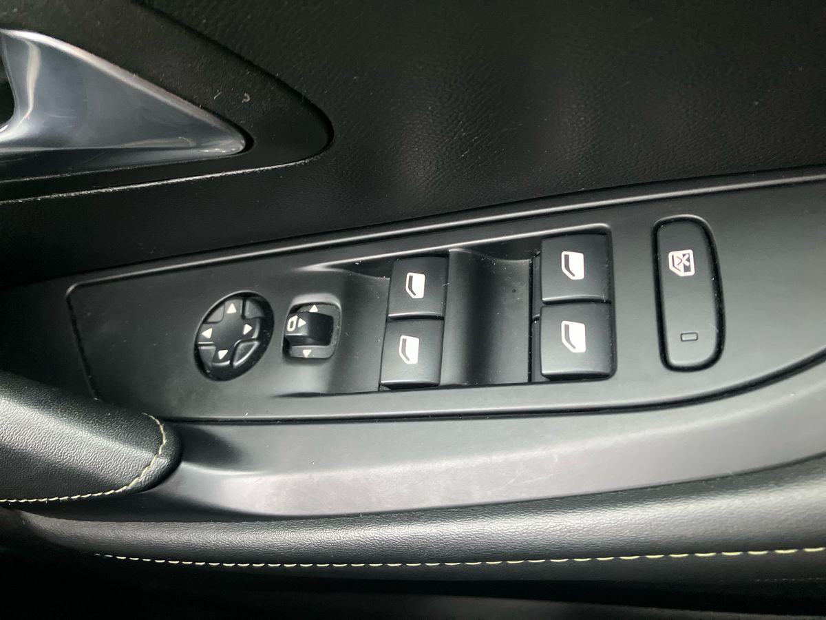 Used Peugeot 208 2022 for sale - 77045836: Photo 18