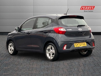 Used Hyundai i10 2022 for sale - 76853630: Photo