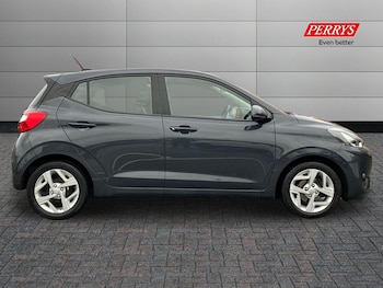 Used Hyundai i10 2022 for sale - 76853630: Photo