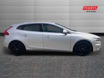Used Volvo V40 2016 for sale - 75342158: Photo