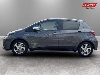 Used Toyota Yaris 2016 for sale - 79500117: Photo
