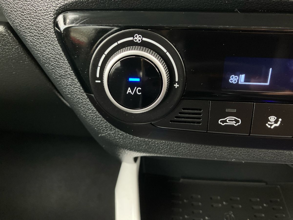 Used Hyundai i10 2022 for sale - 76351899: Photo 31