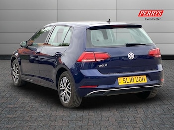 Used Volkswagen Golf 2018 for sale - 75592543: Photo
