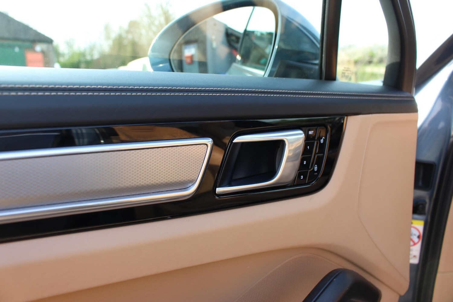 Used Porsche Cayenne 2018 for sale - 76991024: Photo 37