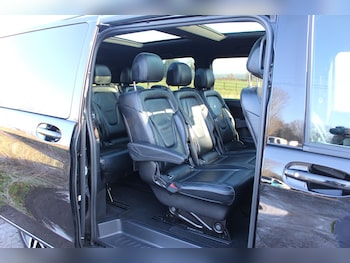 Used Mercedes-Benz V-Class 2021 for sale - 75915825: Photo