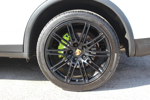 Used Porsche Cayenne 2015 for sale - 74739358: Photo 25