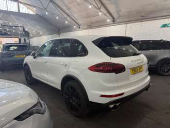 Used Porsche Cayenne 2015 for sale - 74739358: Photo