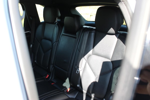 Used Porsche Cayenne 2015 for sale - 74739358: Photo 41