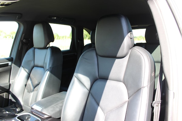 Used Porsche Cayenne 2015 for sale - 74739358: Photo 47