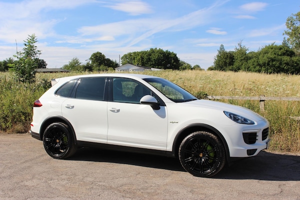Used Porsche Cayenne 2015 for sale - 74739358: Photo 58