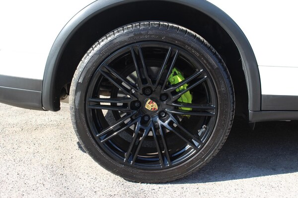 Used Porsche Cayenne 2015 for sale - 74739358: Photo 63