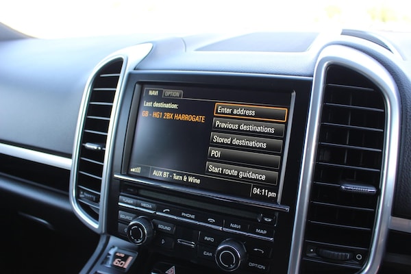 Used Porsche Cayenne 2015 for sale - 74739358: Photo 88