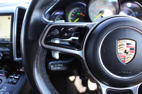 Used Porsche Cayenne 2015 for sale - 74739358: Photo 93