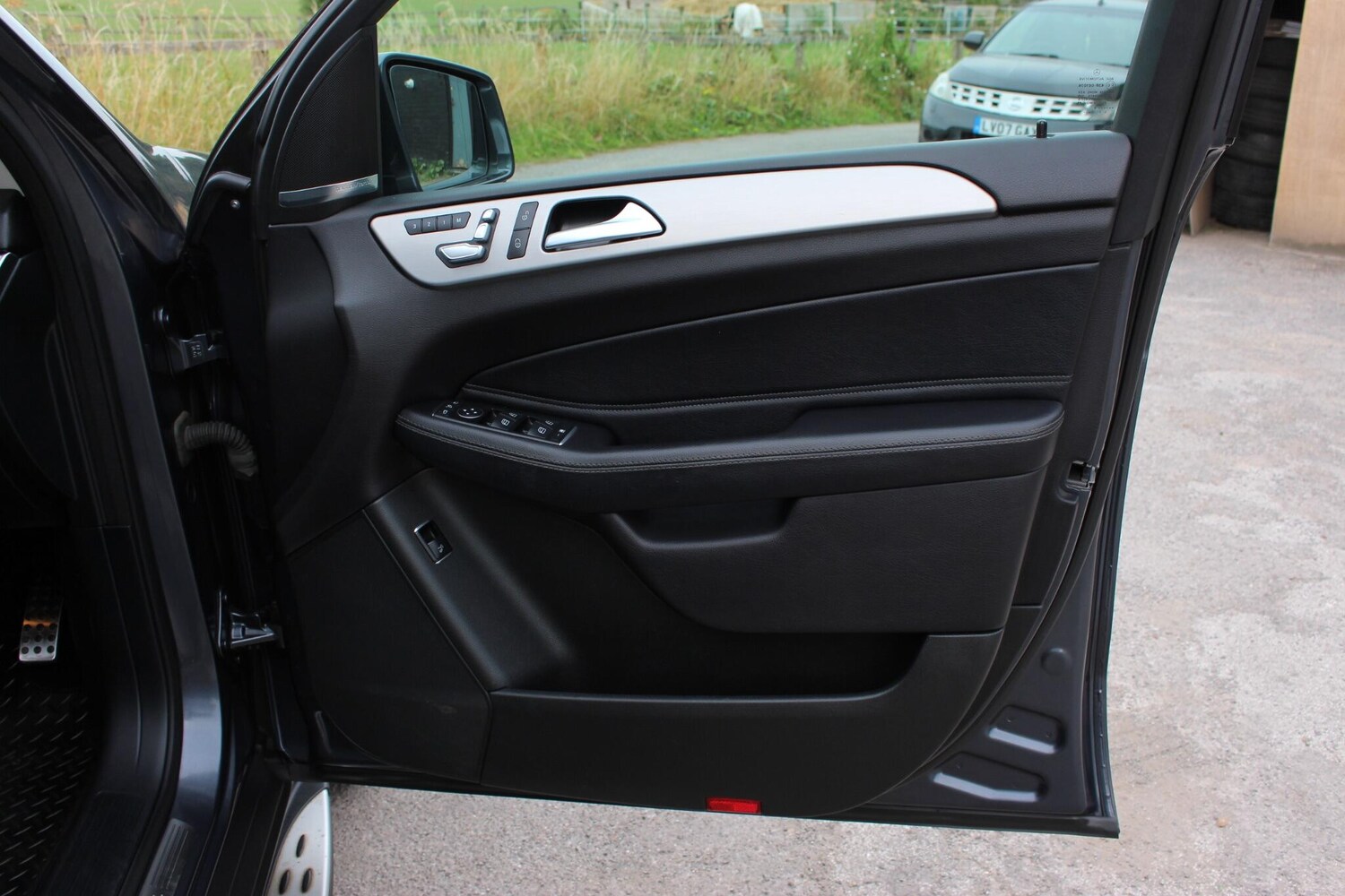 Vehicle 87