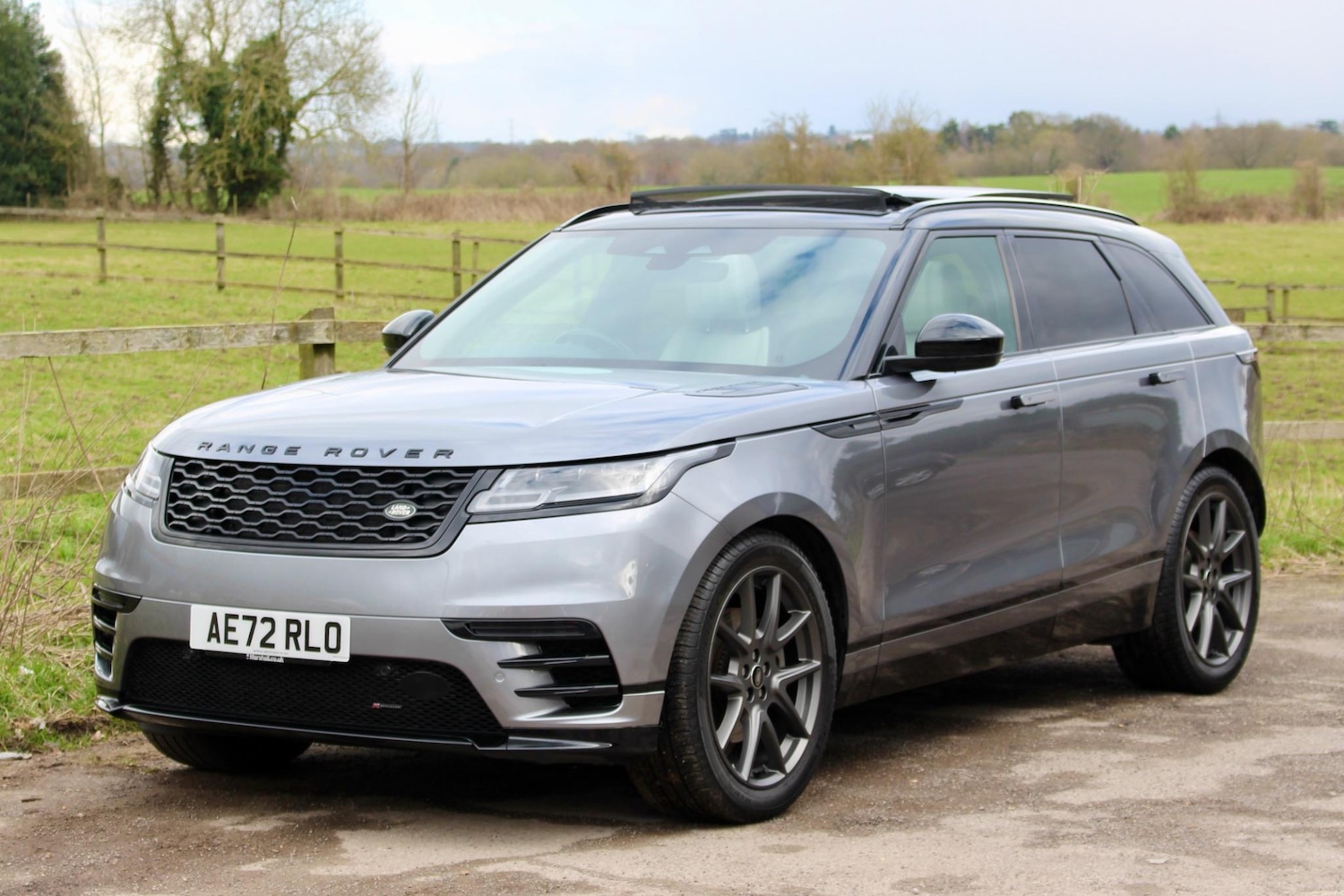 Used Land Rover Range Rover Velar 2022 for sale - 76060693: Photo 1