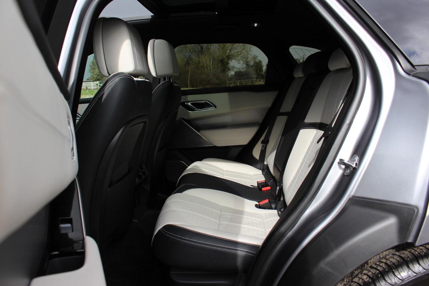 Used Land Rover Range Rover Velar 2022 for sale - 76060693: Photo 38