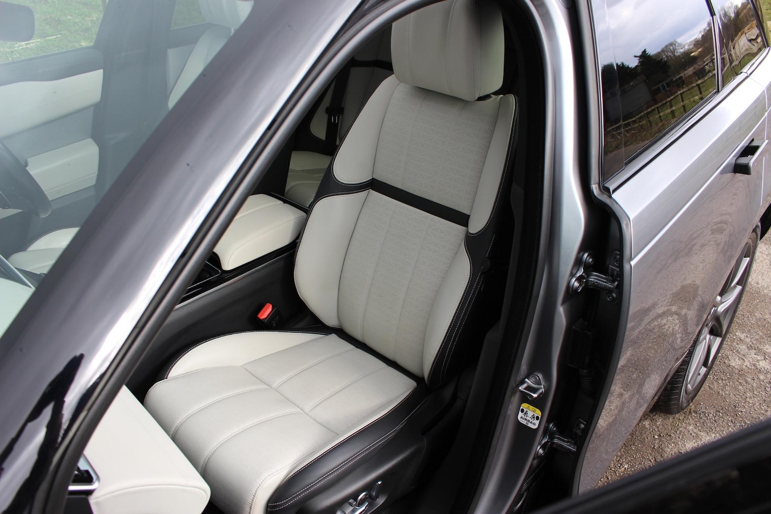 Used Land Rover Range Rover Velar 2022 for sale - 76060693: Photo 43