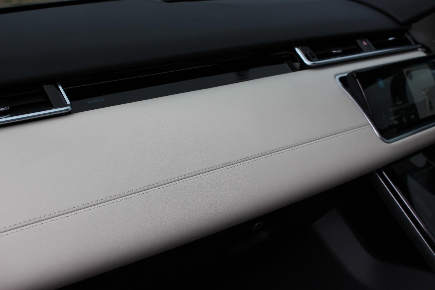 Used Land Rover Range Rover Velar 2022 for sale - 76060693: Photo 45
