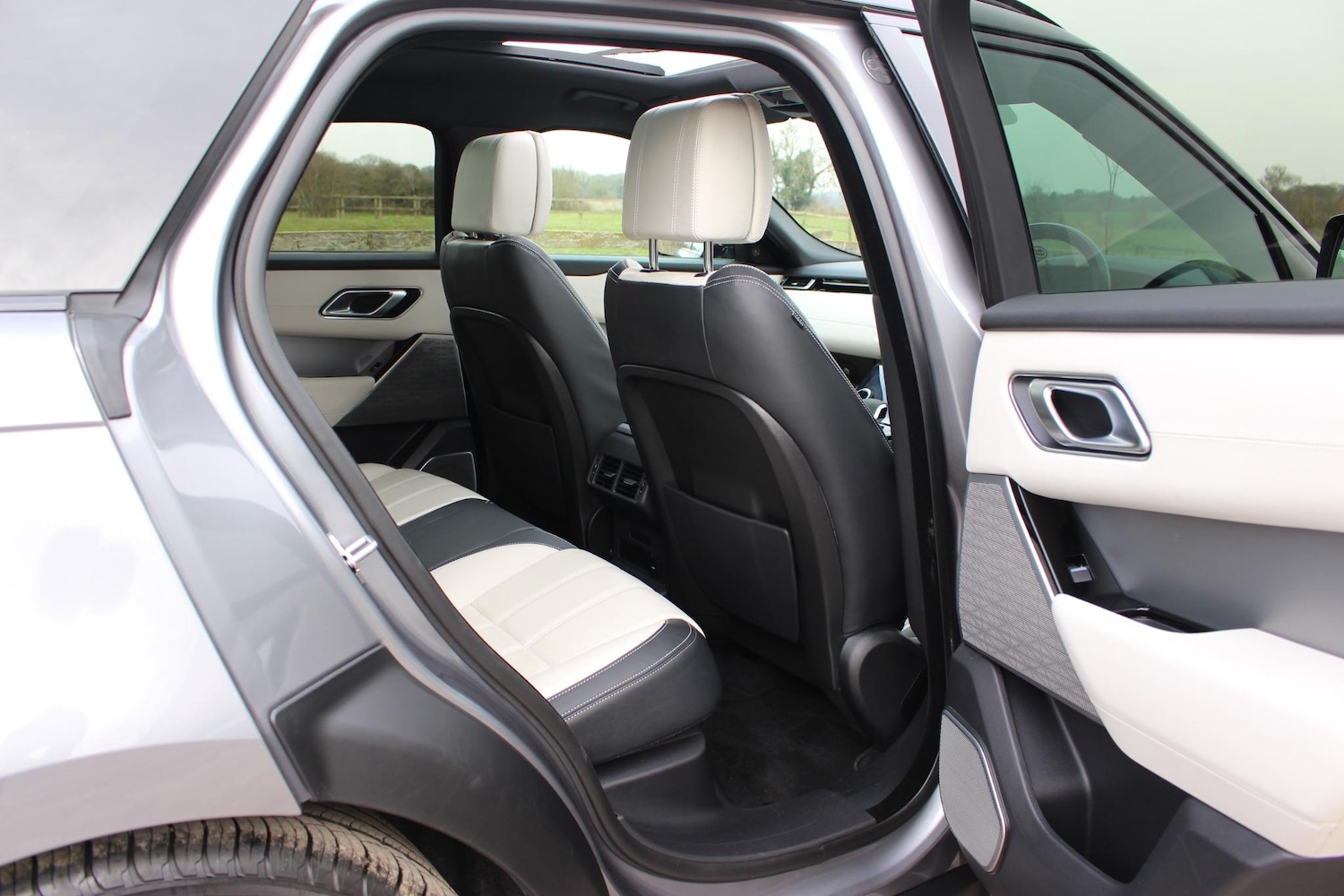 Used Land Rover Range Rover Velar 2022 for sale - 76060693: Photo 61