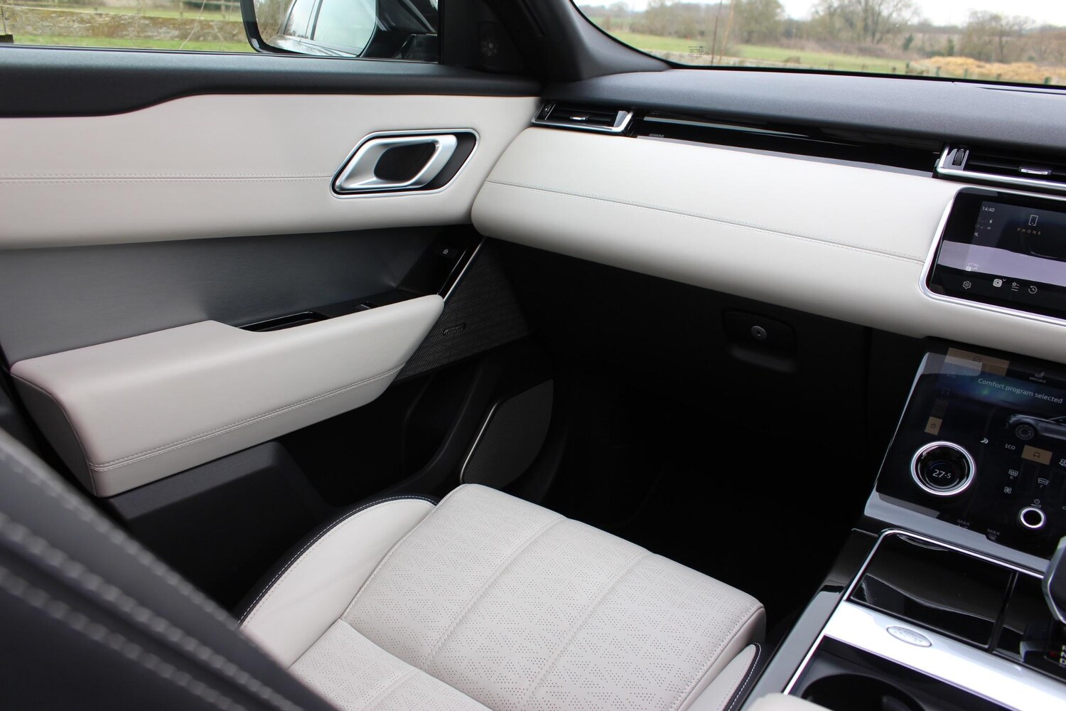 Used Land Rover Range Rover Velar 2022 for sale - 76060693: Photo 66