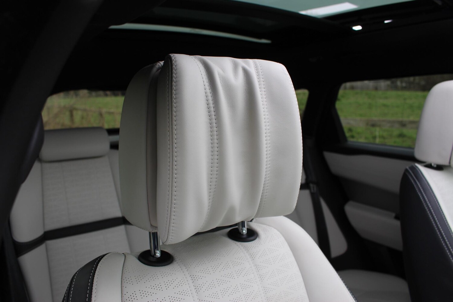 Used Land Rover Range Rover Velar 2022 for sale - 76060693: Photo 75