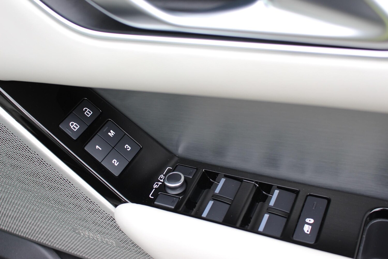 Used Land Rover Range Rover Velar 2022 for sale - 76060693: Photo 79