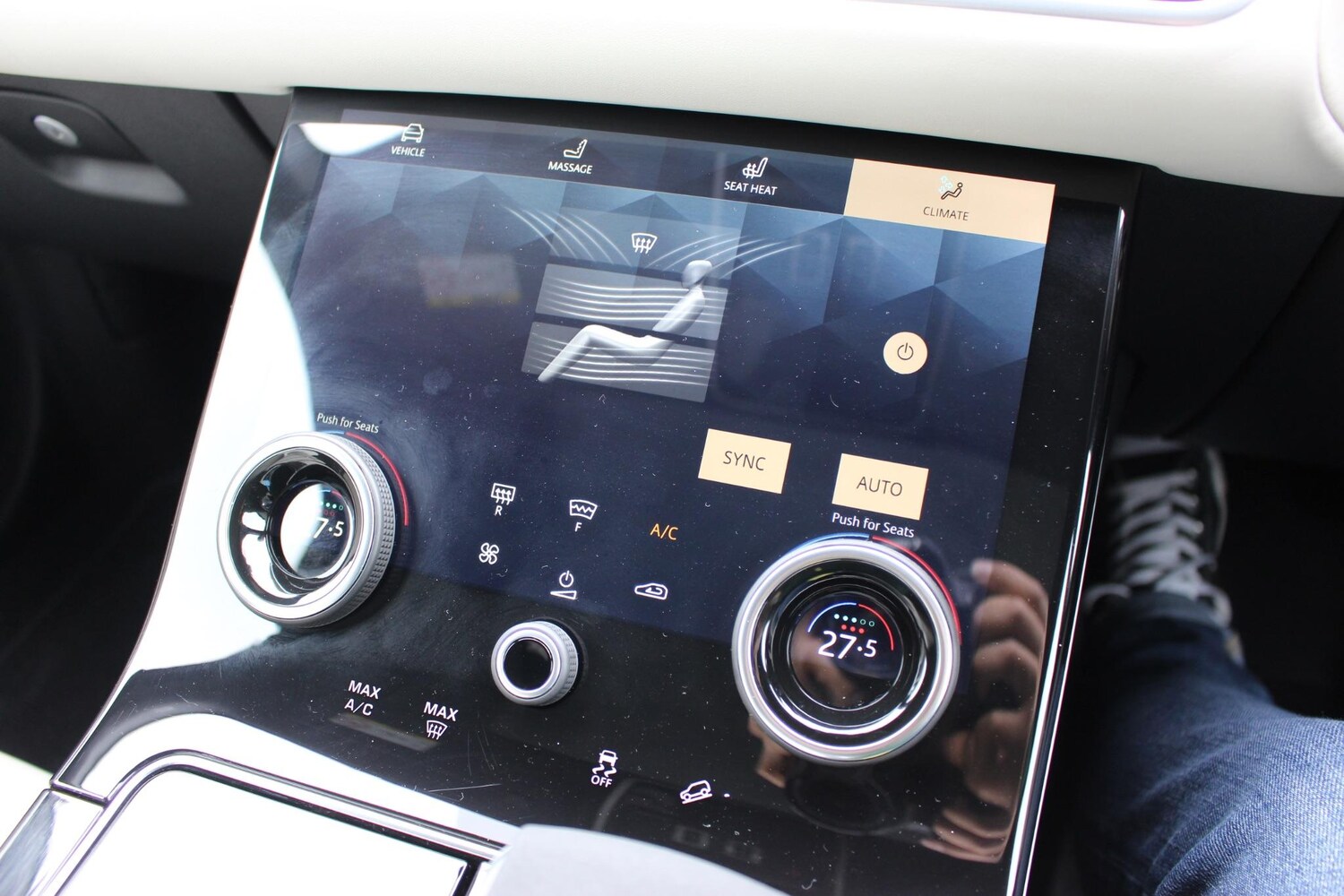 Used Land Rover Range Rover Velar 2022 for sale - 76060693: Photo 87