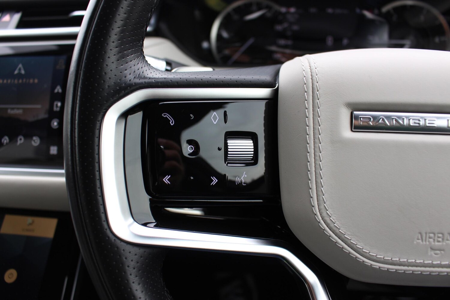 Used Land Rover Range Rover Velar 2022 for sale - 76060693: Photo 89
