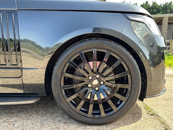 2013 (62) - 4.4 SD V8 Autobiography Auto 4WD Euro 5 5dr