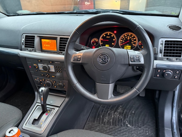 Used Vauxhall Vectra 2008 for sale - 73764431: Photo 26