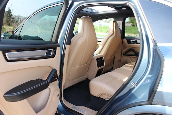 Used Porsche Cayenne 2018 for sale - 74271651: Photo 31