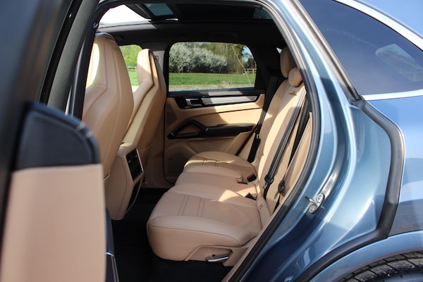 Used Porsche Cayenne 2018 for sale - 74271651: Photo 33