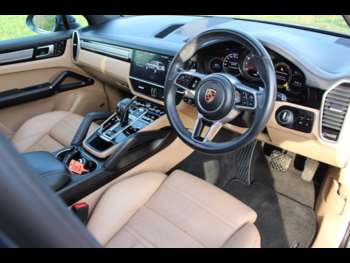 Used Porsche Cayenne 2018 for sale - 74271651: Photo