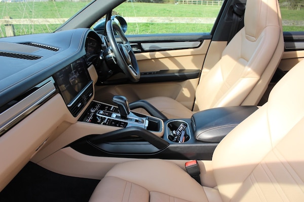 Used Porsche Cayenne 2018 for sale - 74271651: Photo 46